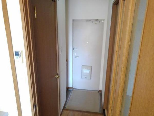 甲府市新田町のアパート