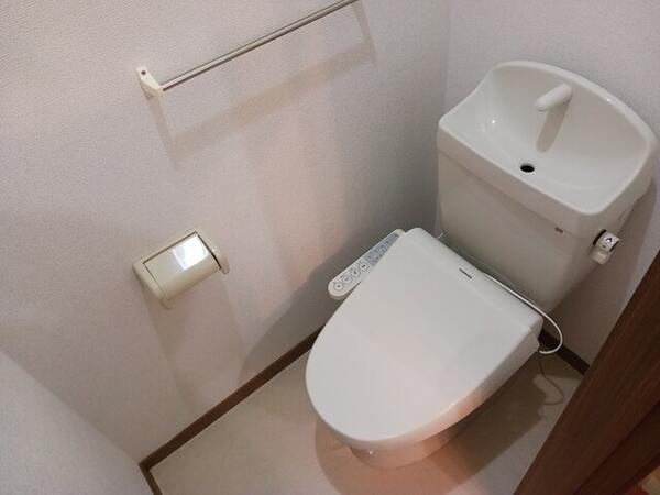 甲府市新田町のアパート