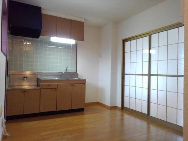 笛吹市石和町砂原のアパート