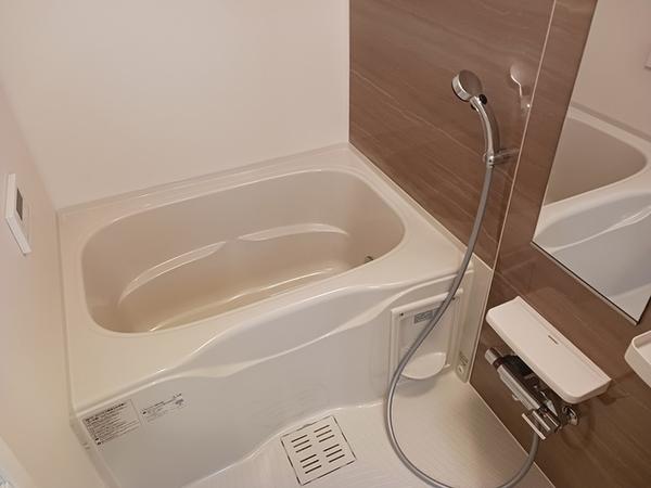 笛吹市石和町川中島のアパート