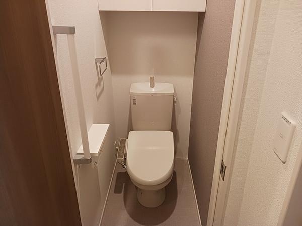 笛吹市石和町川中島のアパート