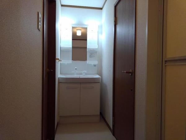 南アルプス市藤田のアパート