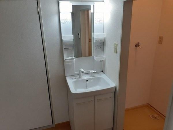 甲斐市篠原のアパート