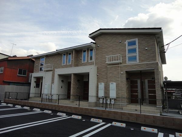 甲府市美咲2丁目のアパート