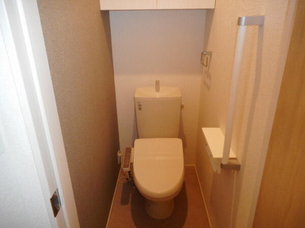 甲府市貢川２丁目のアパート