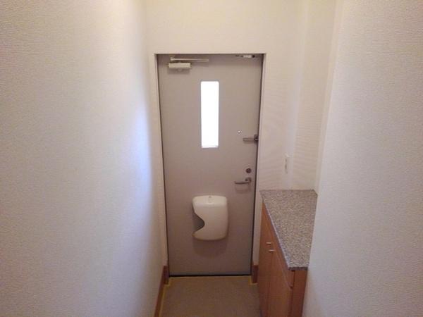 韮崎市大草町若尾のアパート