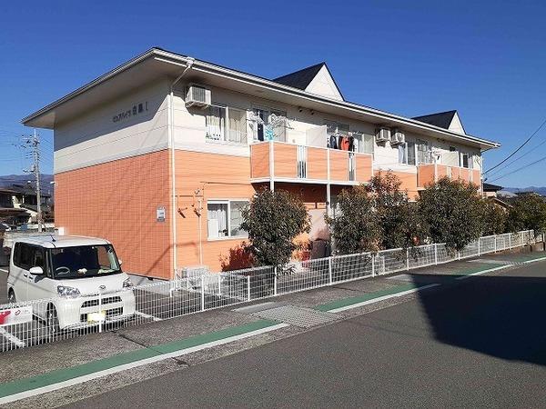 甲斐市西八幡のアパート