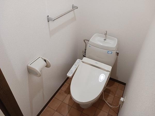 中央市中楯のアパート