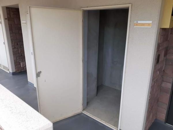甲府市東光寺１丁目のマンション