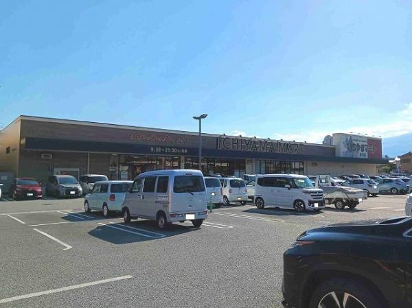 甲府市千塚１丁目のアパート