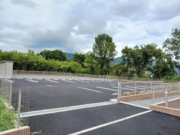 甲斐市島上条のアパート