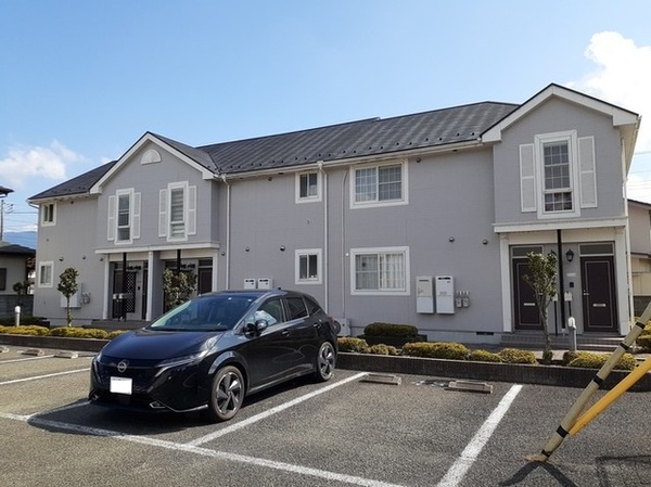 甲府市下小河原町のアパート