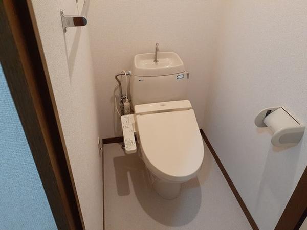 中央市中楯のアパート