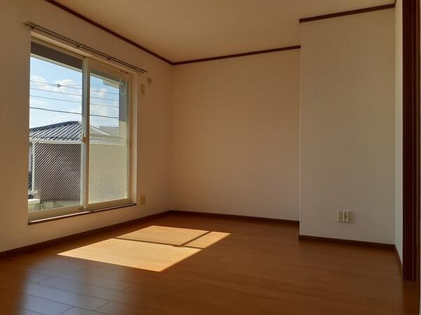 甲斐市島上条のアパート