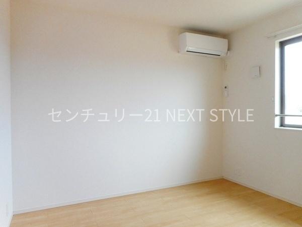 韮崎市藤井町北下條のアパート
