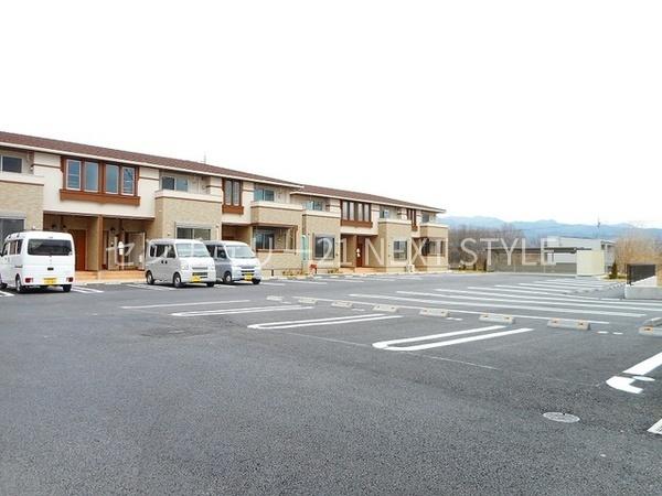 韮崎市藤井町北下條のアパート