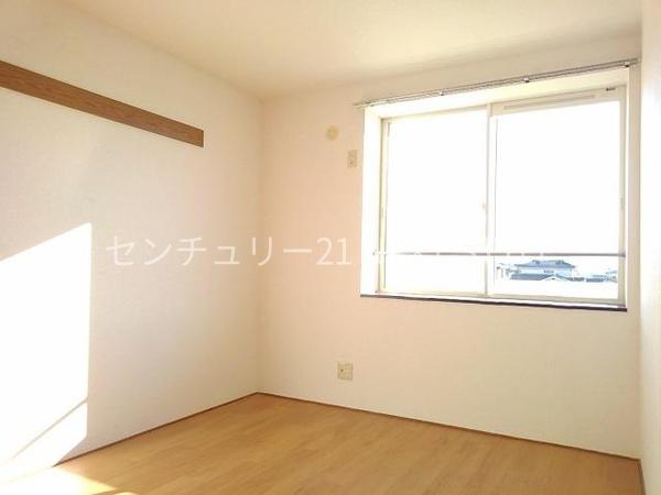 山梨市小原西のアパート