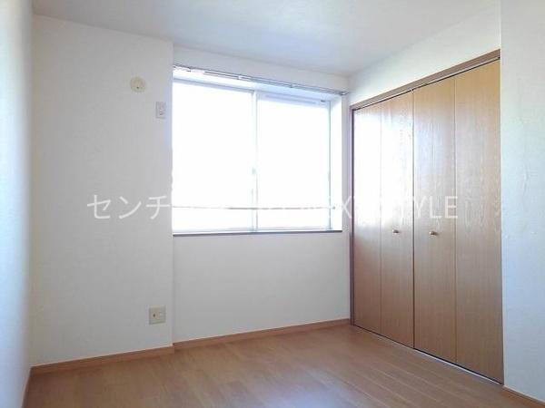 山梨市小原西のアパート