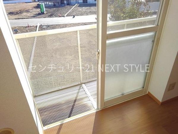 山梨市小原西のアパート