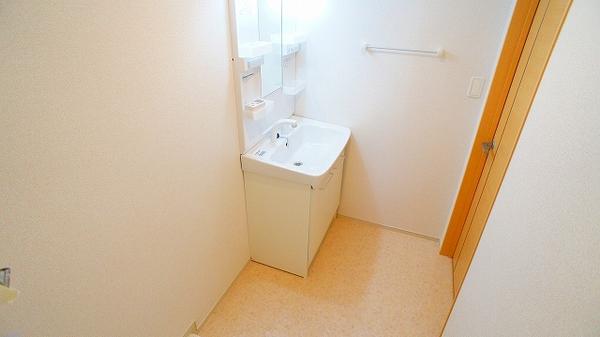 甲府市山宮町のアパート