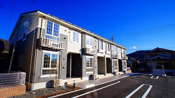 甲府市山宮町のアパート