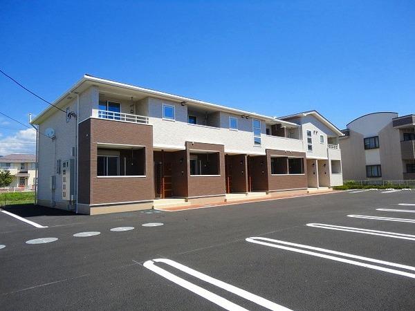 甲斐市長塚のアパート