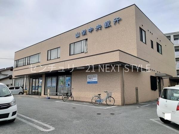 甲府市上石田２丁目のアパート