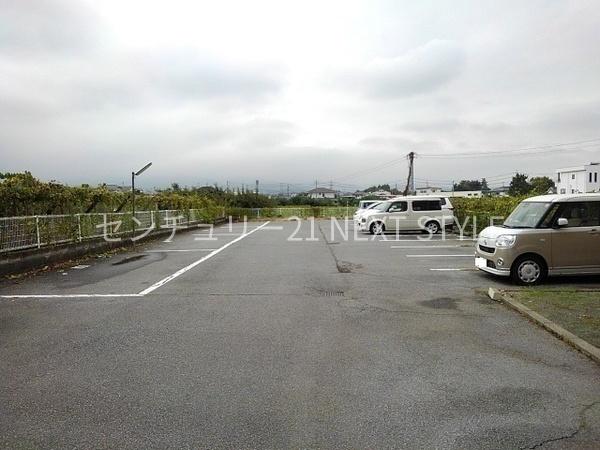 笛吹市石和町下平井のマンション