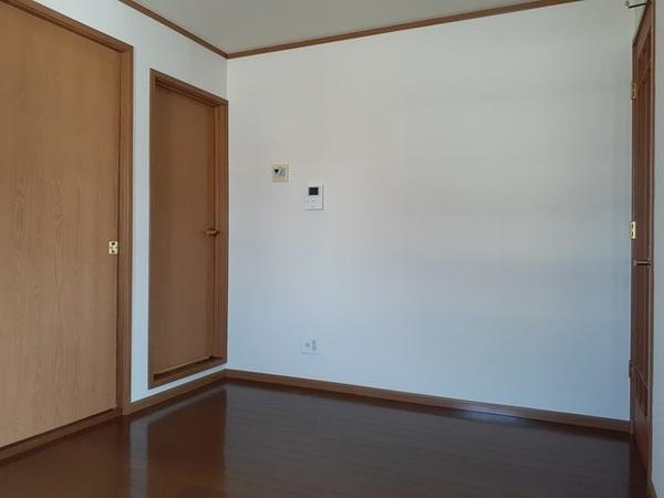 甲府市中小河原町のアパート