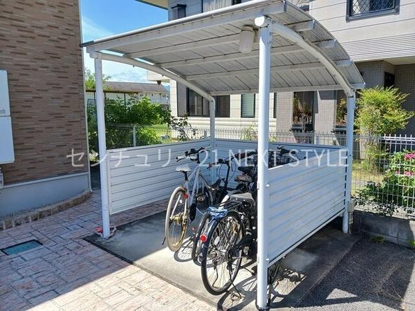甲府市千塚５丁目のアパート