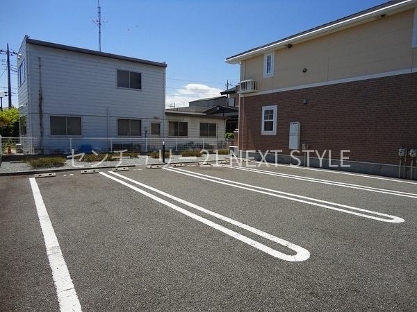 甲府市下飯田２丁目のアパート