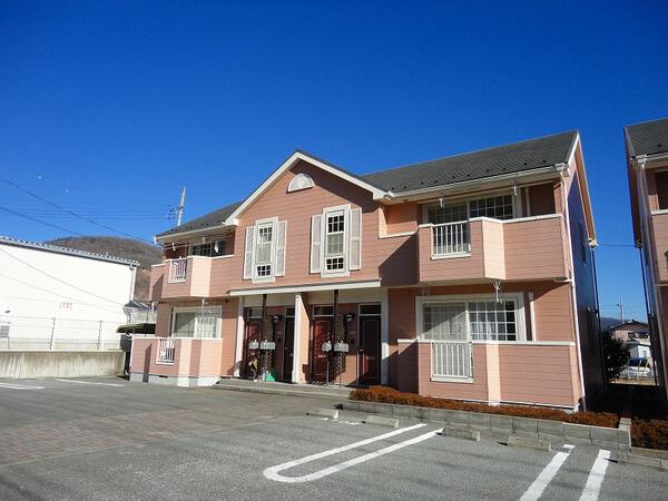 甲斐市境のアパート