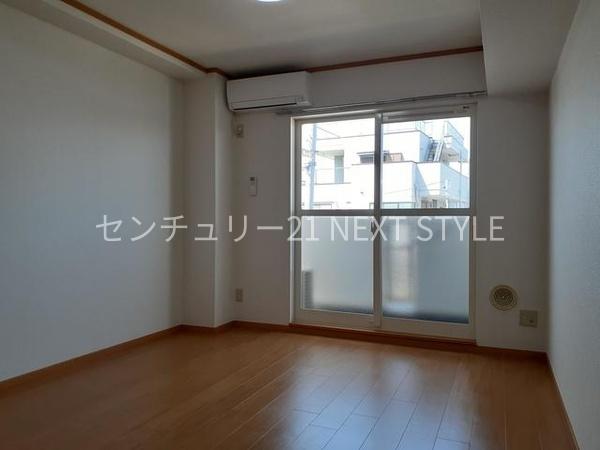 甲府市中小河原１丁目のアパート