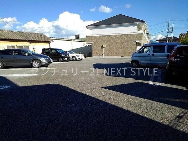 甲府市中小河原１丁目のアパート