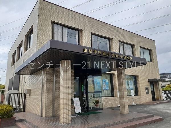 甲府市中小河原１丁目のアパート