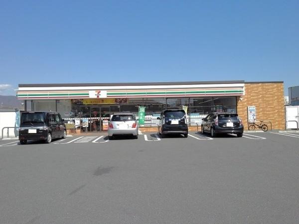 甲府市伊勢３丁目のアパート