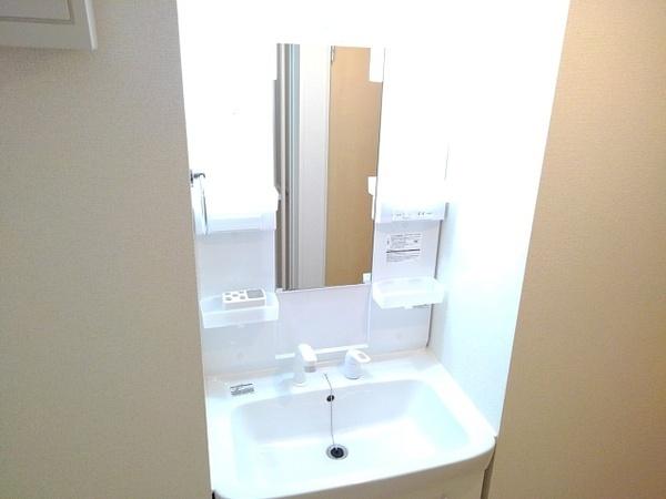 甲府市伊勢３丁目のアパート