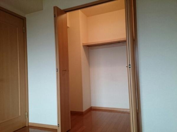甲府市堀之内町のマンション