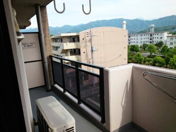 甲府市堀之内町のマンション