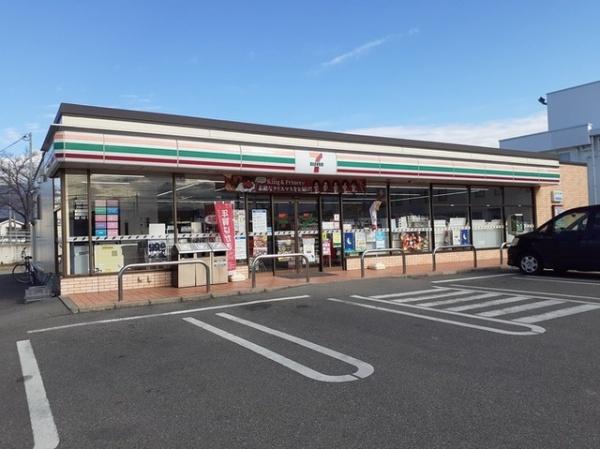 甲府市下飯田２丁目のアパート