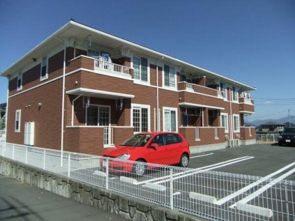 甲斐市龍地のアパート