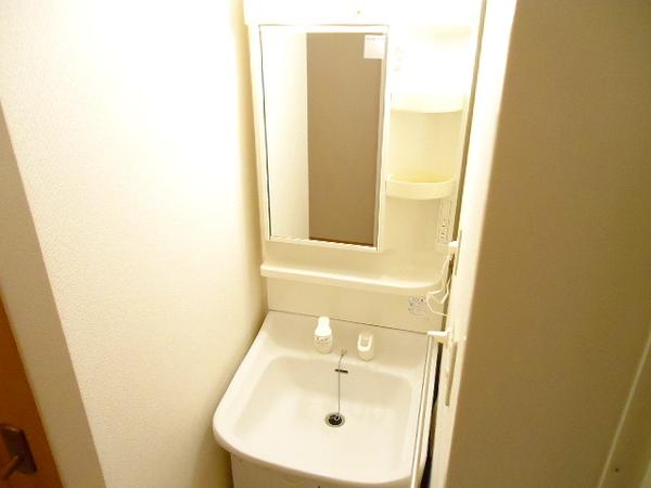 甲府市増坪町のアパート