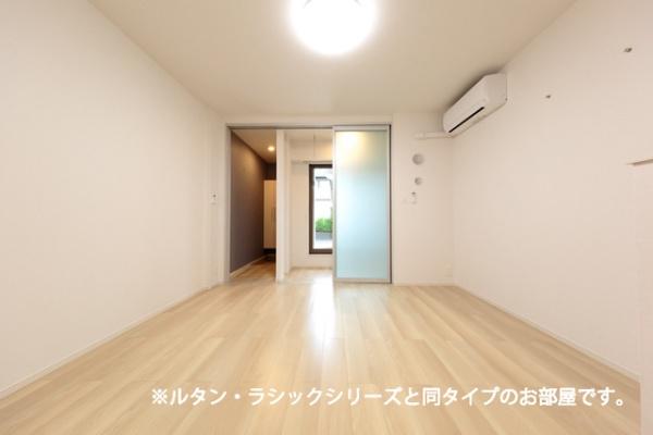 ヒカルサ　甲府城東
