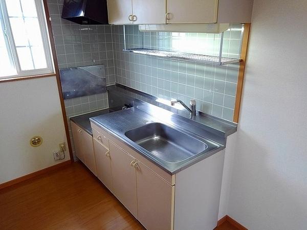 甲府市堀之内町のアパート