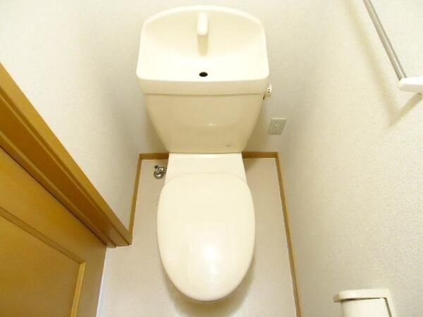 中央市西花輪のアパート