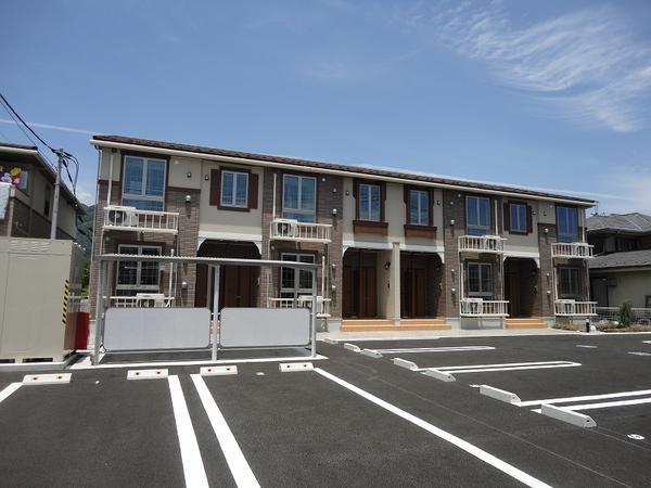 甲府市和戸町のアパート