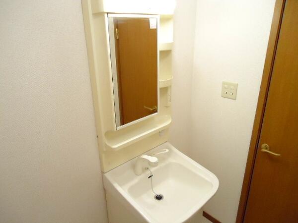 南アルプス市上今諏訪のアパート
