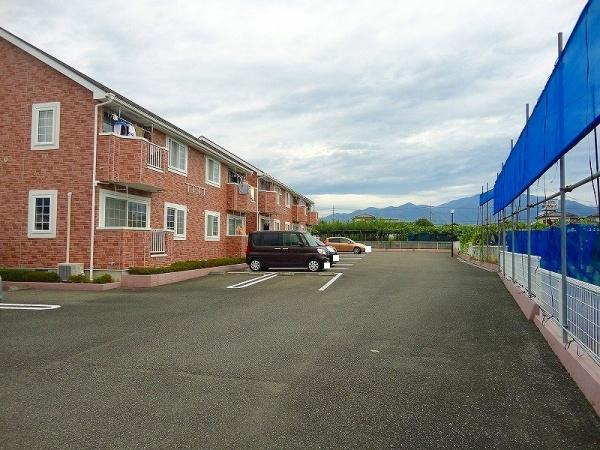 笛吹市石和町中川のアパート