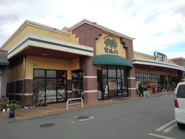 笛吹市石和町中川のアパート