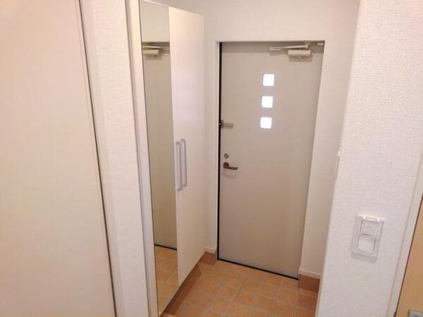 中巨摩郡昭和町紙漉阿原のアパート